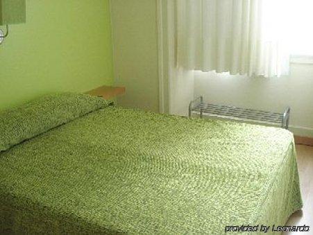 Appartamento Residencial Castromira Lisbona Esterno foto